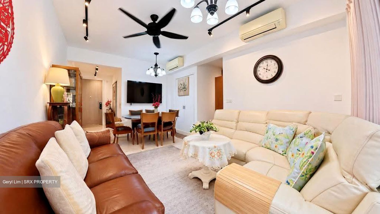 Sea Esta (D18), Condominium #633385021